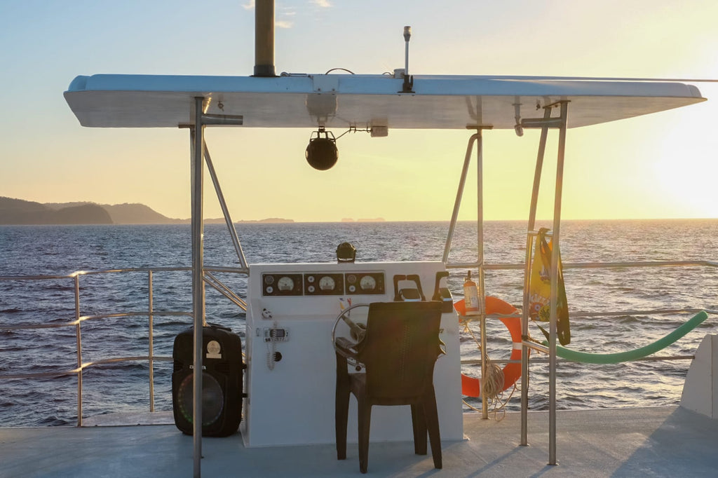 Tour en Trimarán desde Playas del Coco y Playa Matapalo (Hotel Riu)