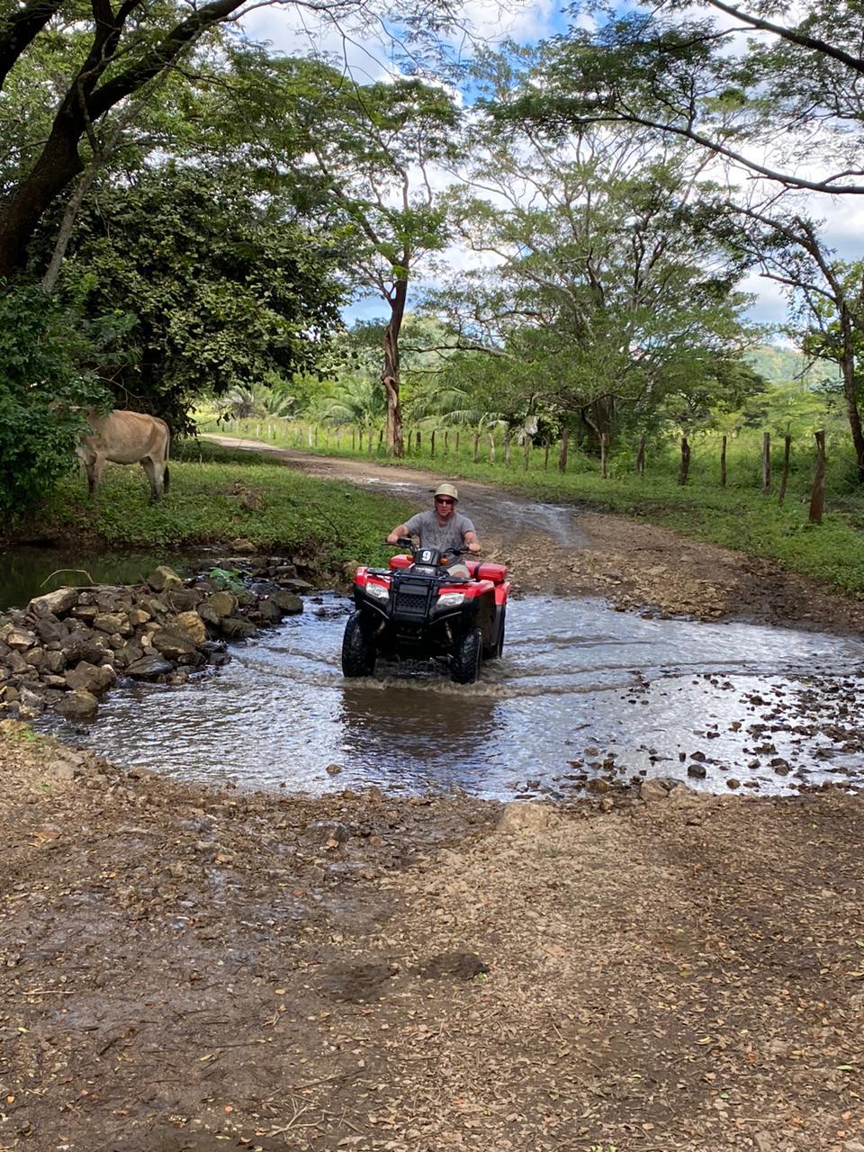 Tour en ATV – Aventura de 2 Horas por Rutas Montañosas y Catarata